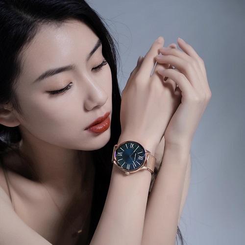 DTNO.1 female smart watch